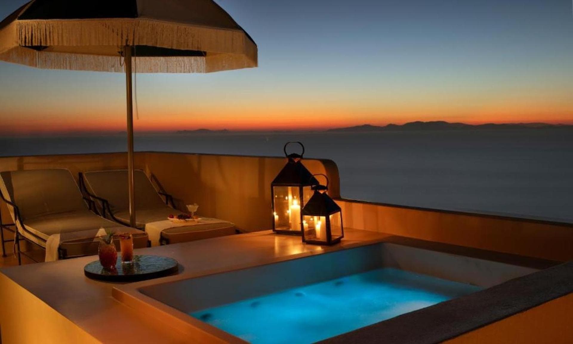 TERRA VERDE OIA BY K&K