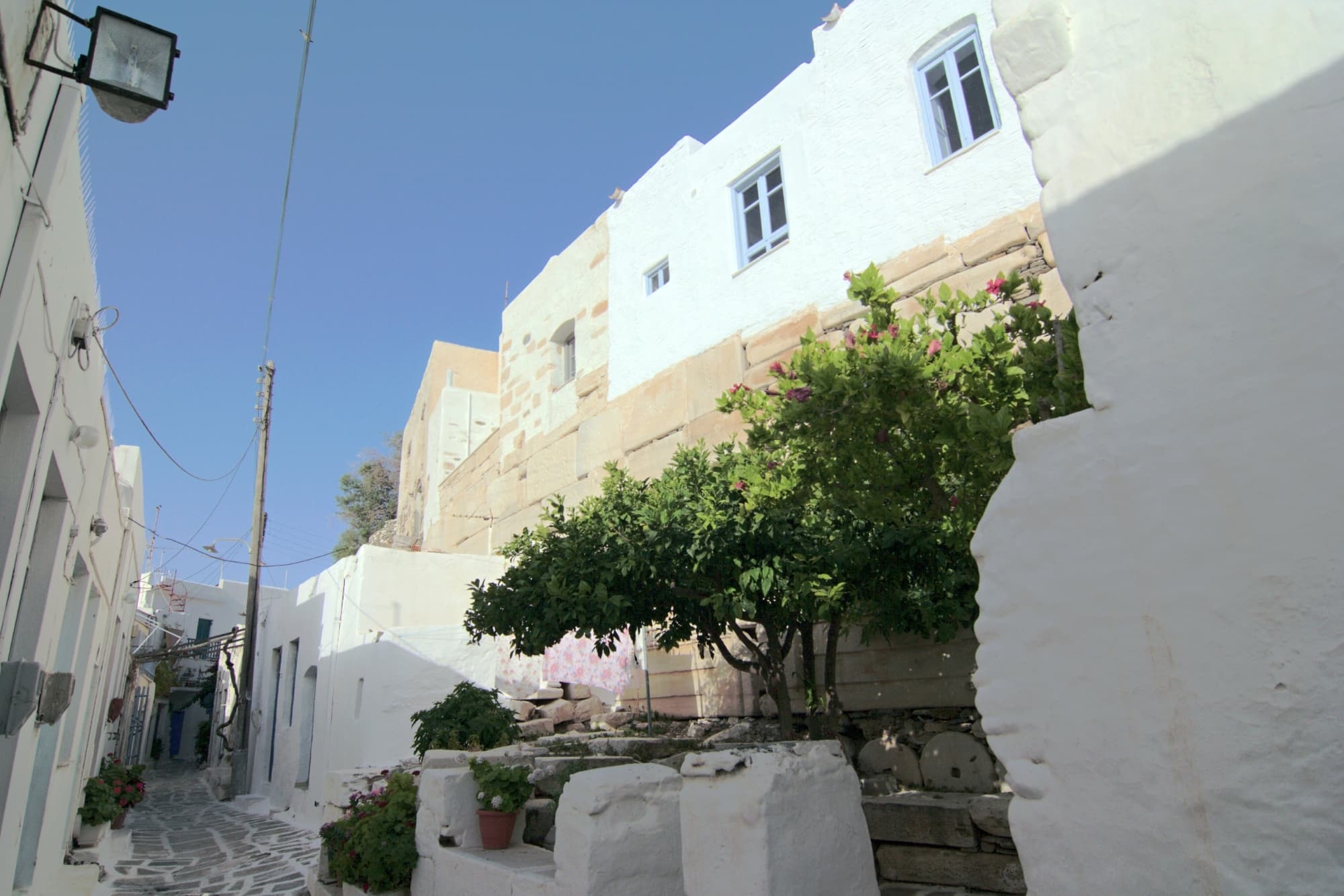 THE CASTLE OF PARIKIAS' TOWN