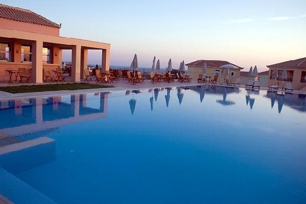 CASTELLO DI RODI GREEK CHIC HOTEL