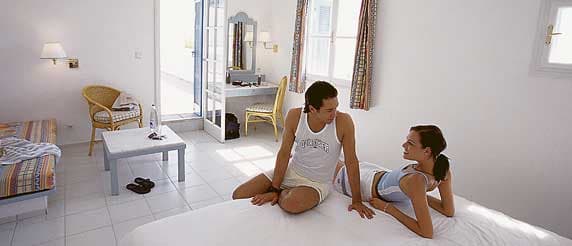 SUMMER DREAM STUDIOS AND APARTMENTS