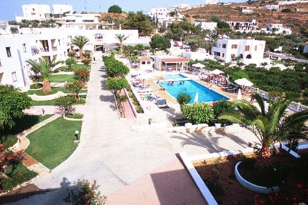 COLONIAL FAMILY APARTMENTS