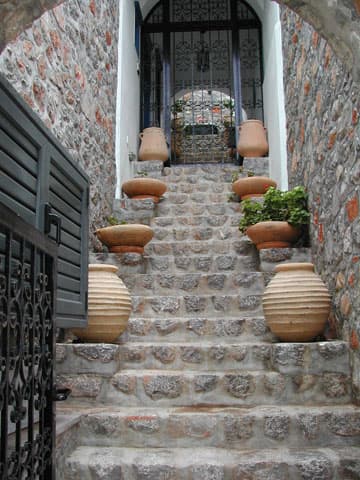 BOURGOS BARRIO STUDIOS